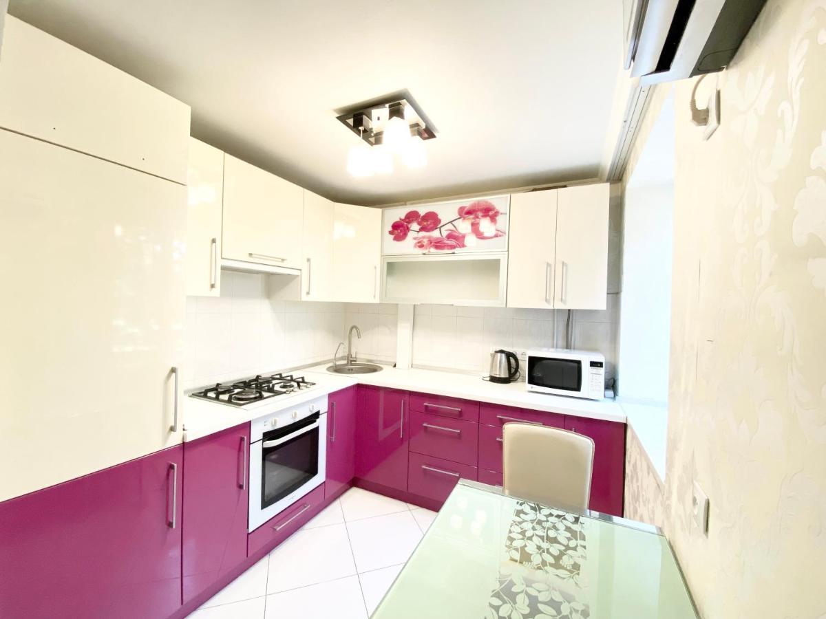 Beautiful 1-Bedroom Near Most City Center Dnipro Exterior photo