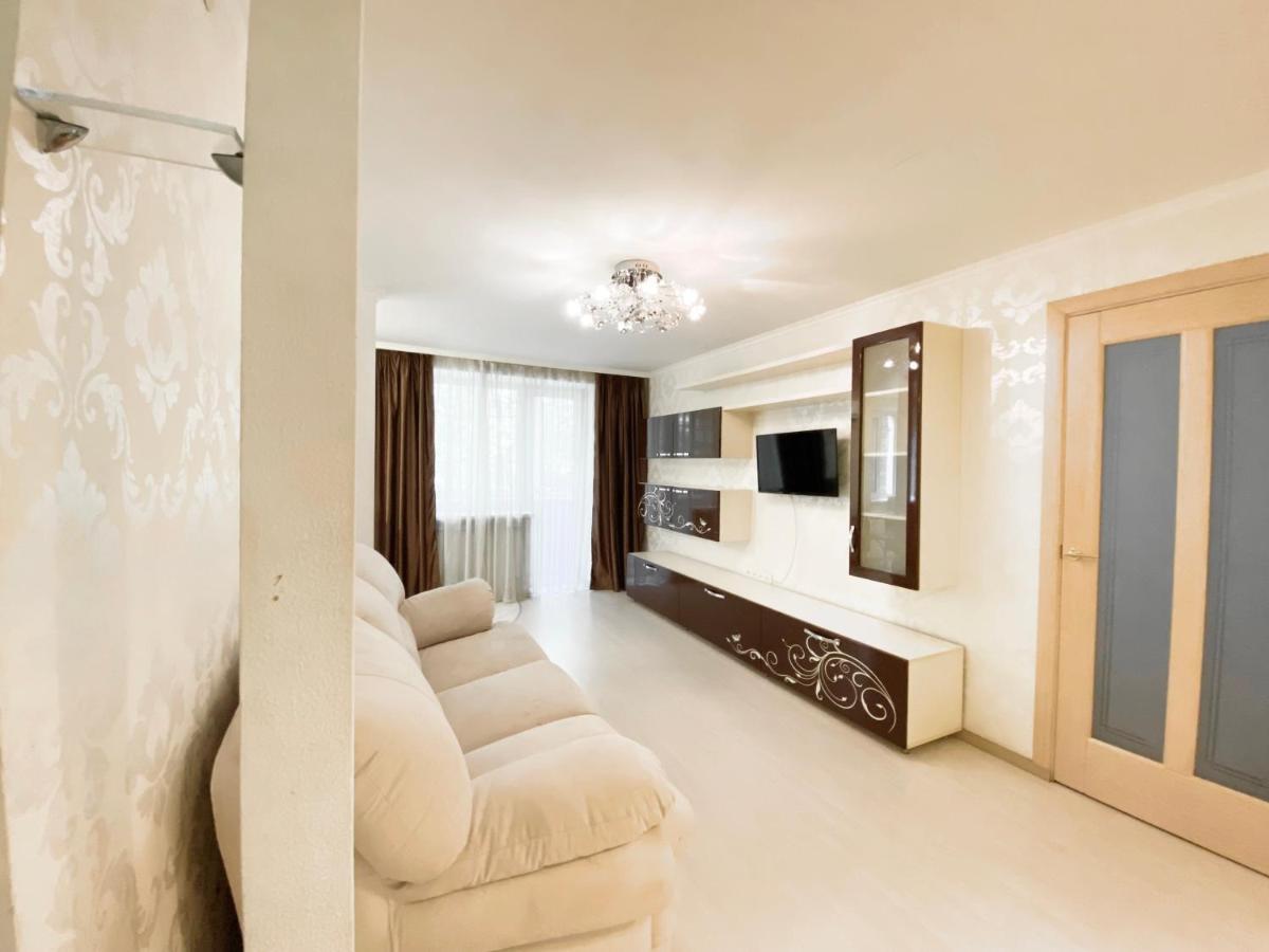Beautiful 1-Bedroom Near Most City Center Dnipro Exterior photo
